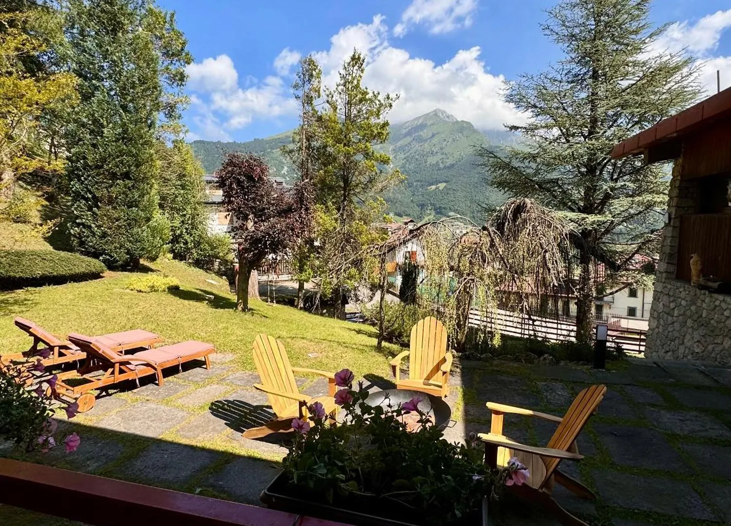 Villa Drago Chalet Oltre il Colle Italy