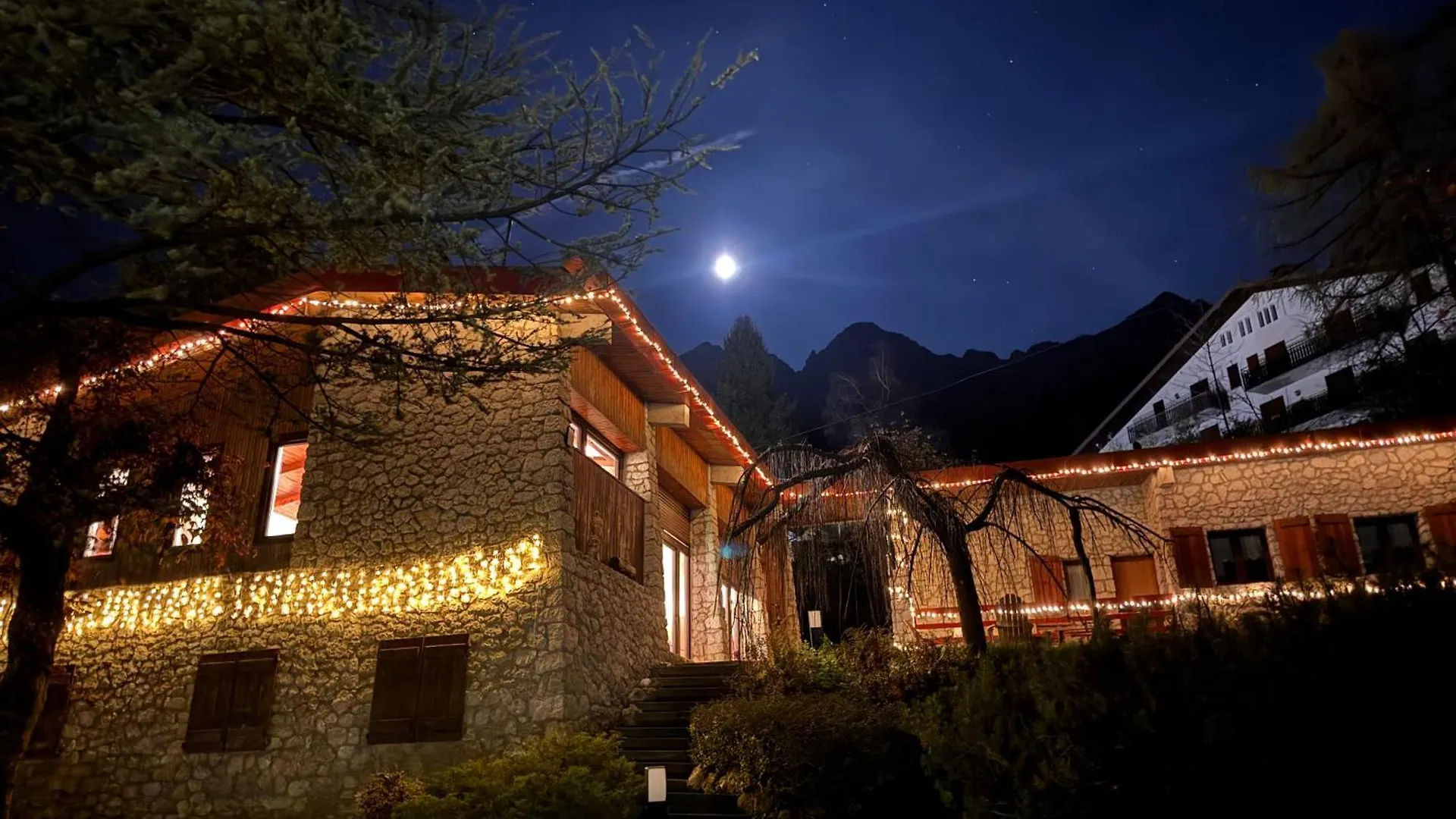 Villa Drago Chalet contacts
